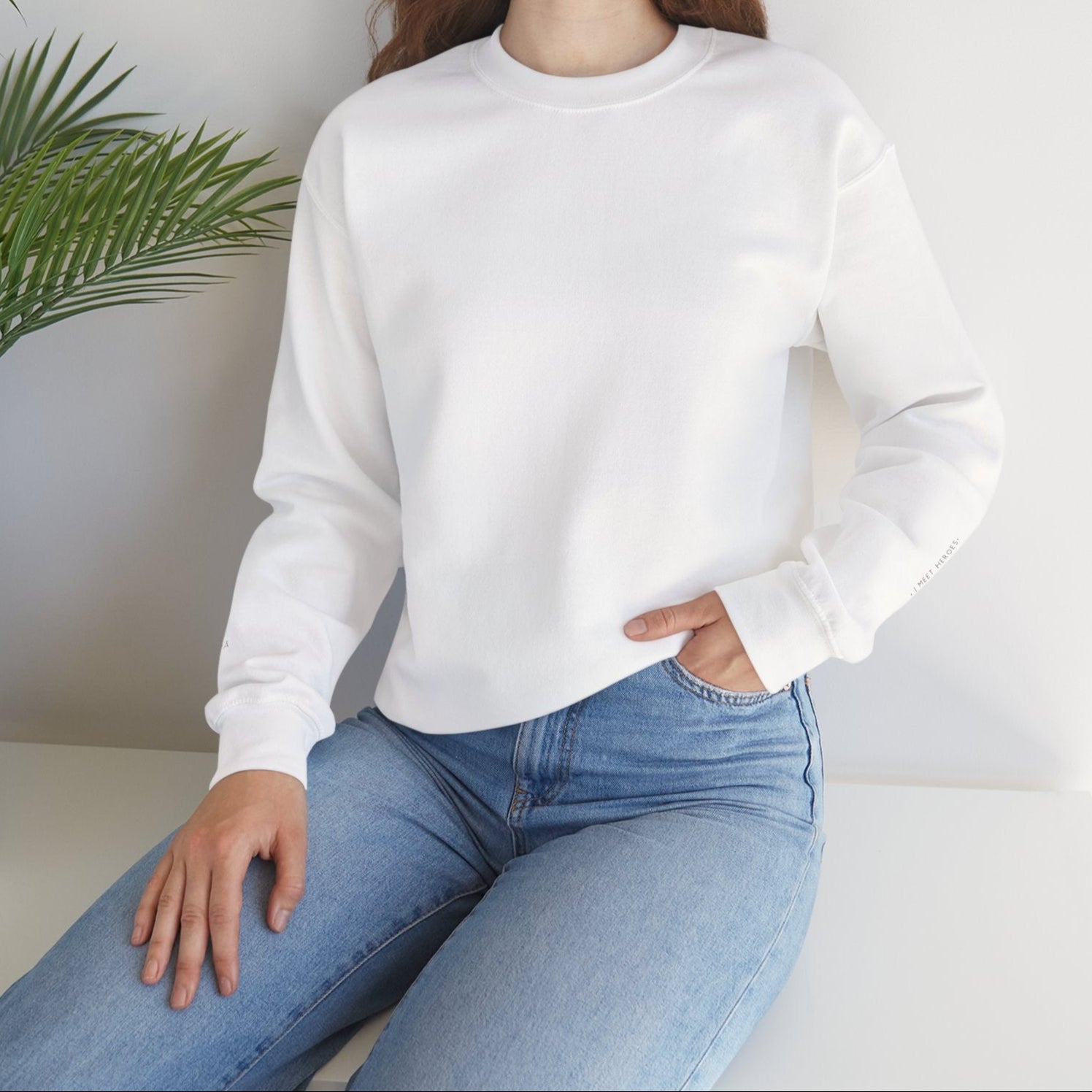 LUREPÅ® Unisex Heavy Blend Crewneck Sweatshirt - I Meet Heroes Everyday